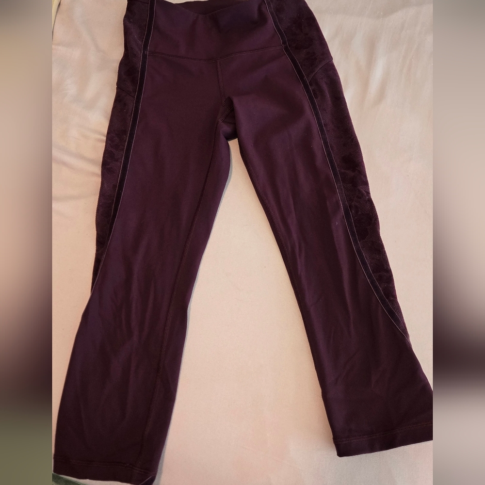 Burgundy Lululemon Cropped Leggings Size 6 Lace Detail